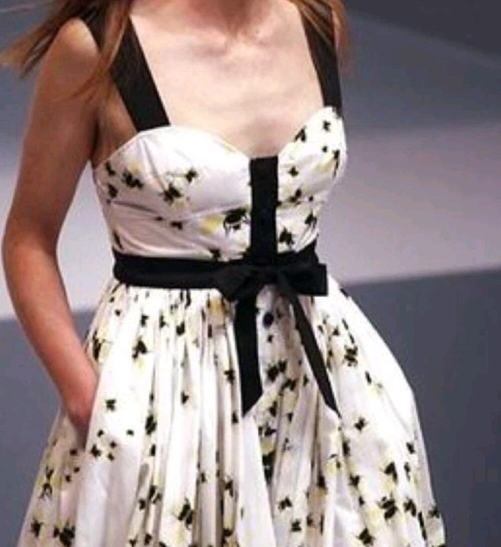 DIANE VON FÜRSTENBERG DVF White Bumble Bee Print Sundress 6 Euc Runs Small